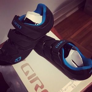 Like new Giro spin shoes